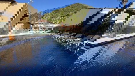 Casa em condomínio marina no Guarujá