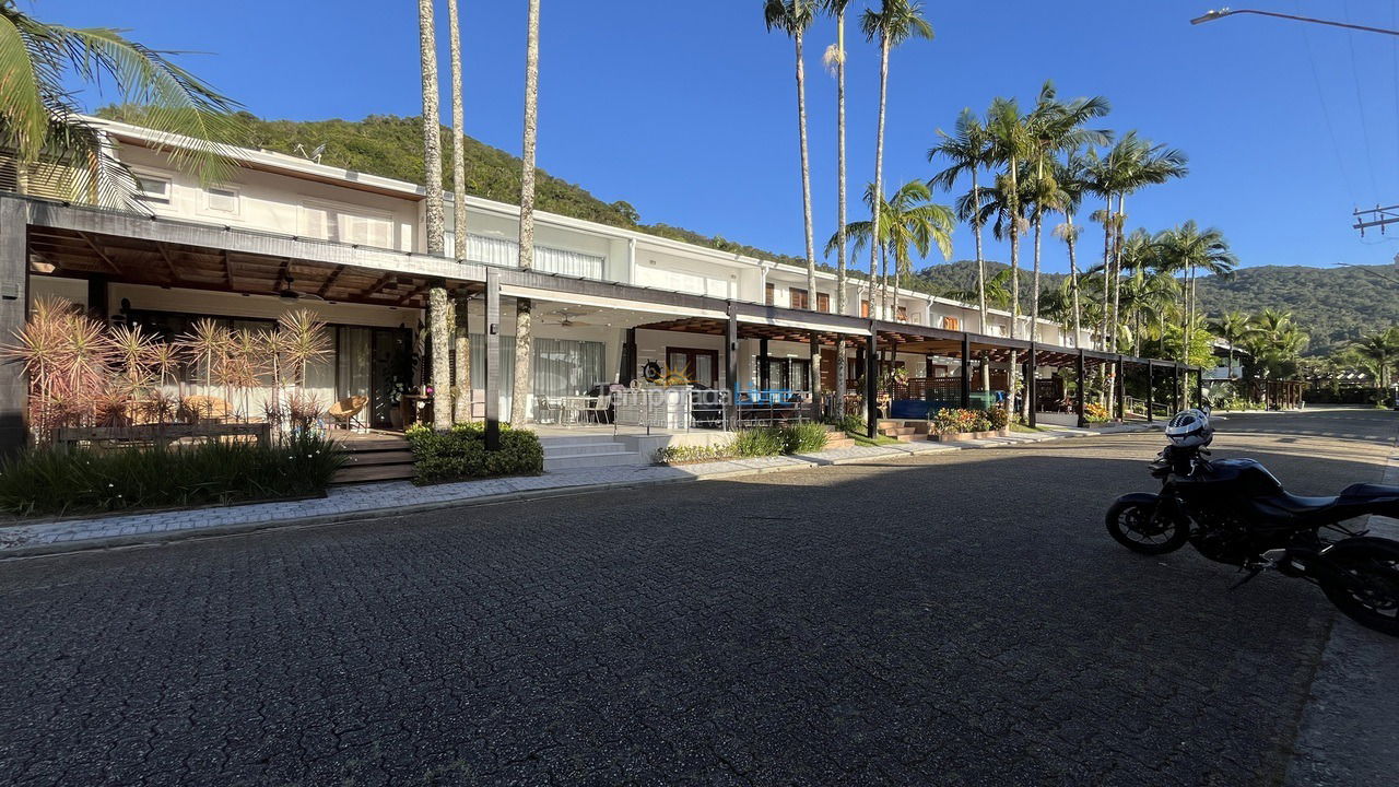 Casa para aluguel de temporada em Guarujá (Tujucupava)