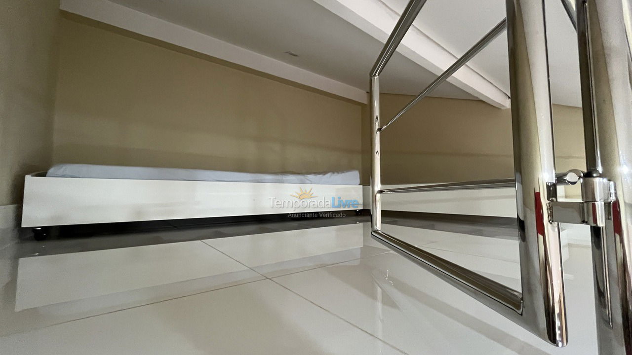 Casa para aluguel de temporada em Guarujá (Tujucupava)