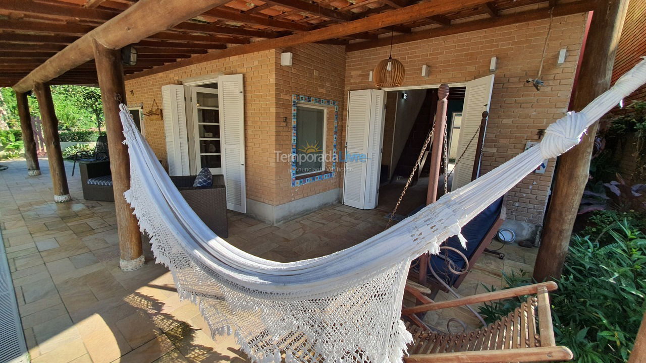Casa para aluguel de temporada em Ubatuba (Praia de Itamambuca)