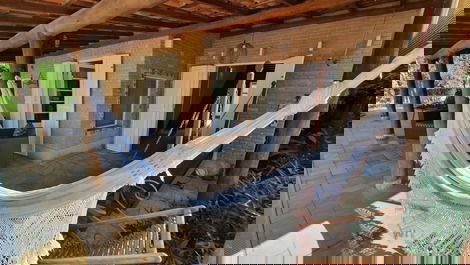 Descanso e diversão a apenas 350m da praia de Itamambuca