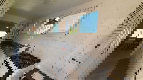 Descanso e diversão a apenas 350m da praia de Itamambuca