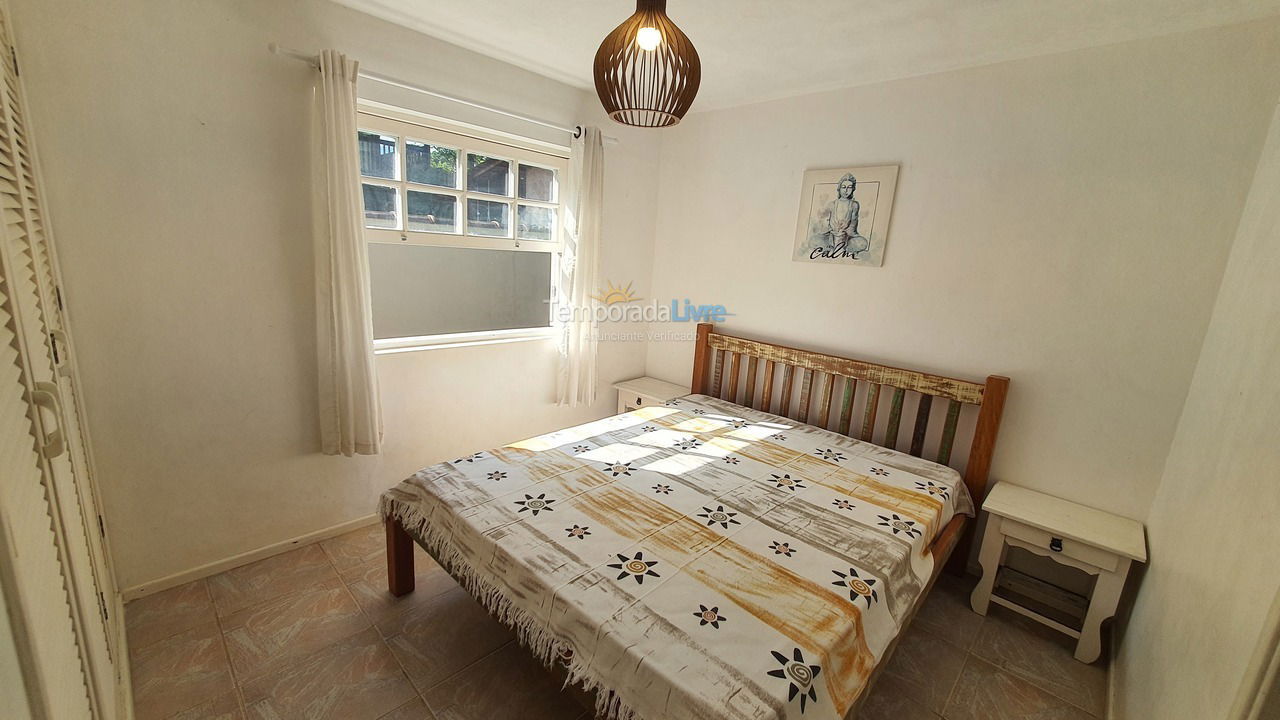 Casa para aluguel de temporada em Ubatuba (Praia de Itamambuca)