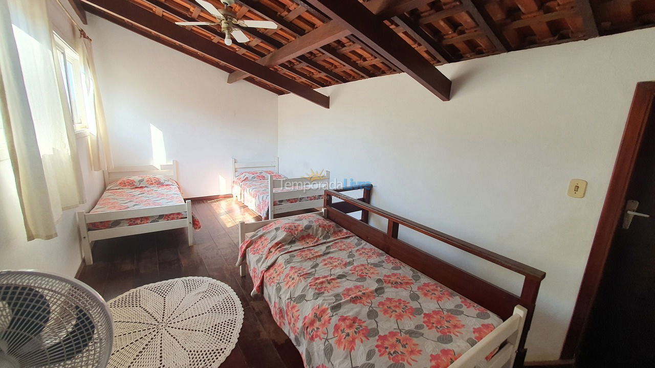 Casa para aluguel de temporada em Ubatuba (Praia de Itamambuca)