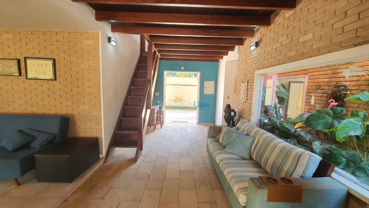 Casa para aluguel de temporada em Ubatuba (Praia de Itamambuca)