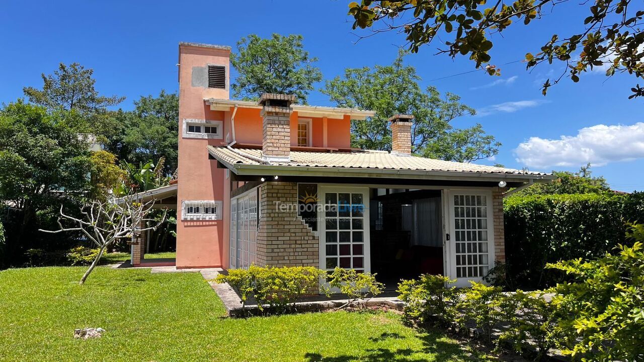 Casa para alquiler de vacaciones em Florianópolis (Cachoeira do Bom Jesus)