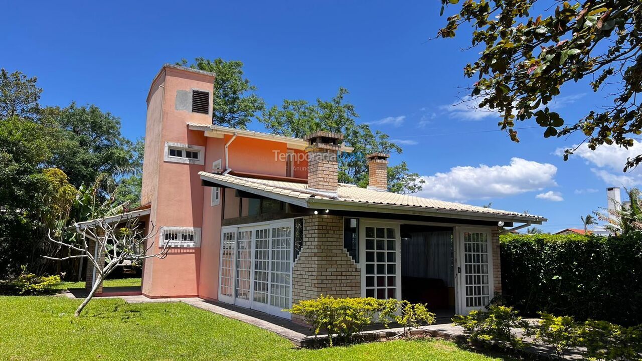Casa para alquiler de vacaciones em Florianópolis (Cachoeira do Bom Jesus)