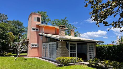 Casa de 3 dormitorios en Cachoeira do Bom Jesus.