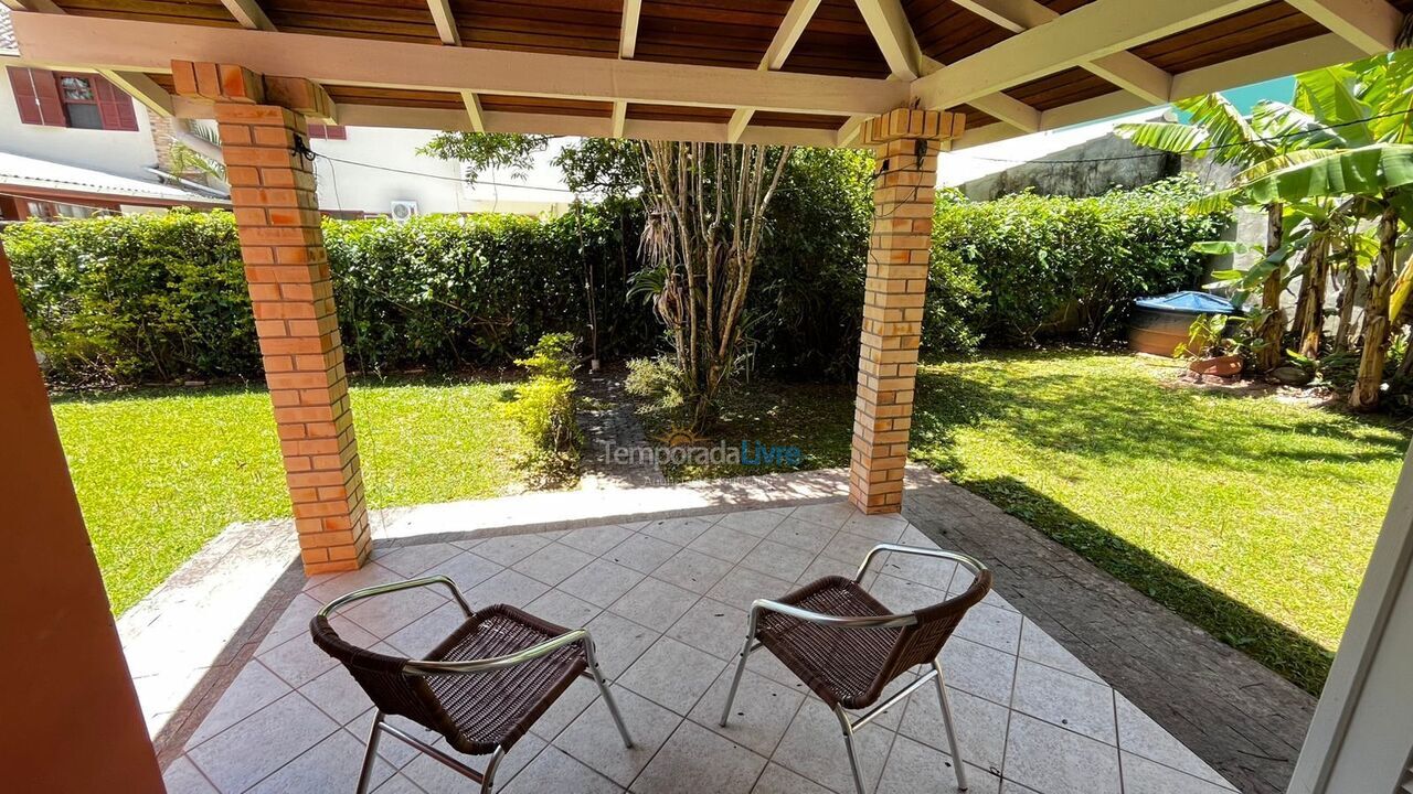 Casa para alquiler de vacaciones em Florianópolis (Cachoeira do Bom Jesus)