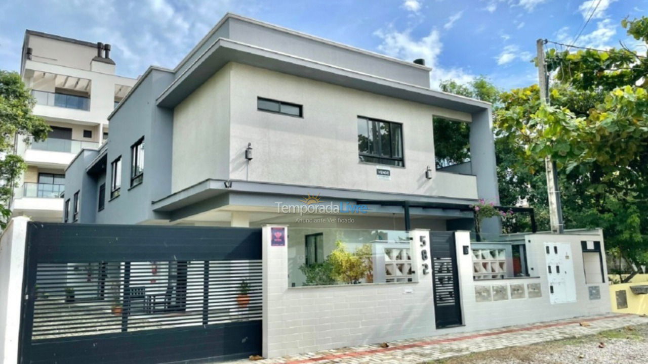 Casa para alquiler de vacaciones em Bombinhas (Canto Grande)