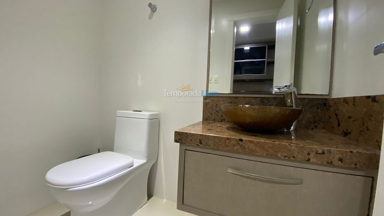 Apartamento para aluguel de temporada em Balneário Camboriú (Praia Central)