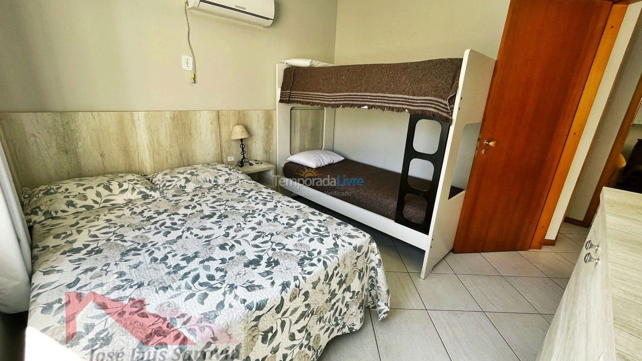 Apartamento para alquiler de vacaciones em Bombinhas (Praia de Bombas)
