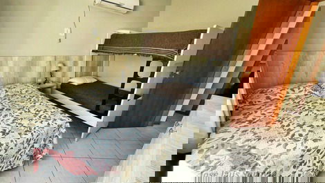 Apartamento con vista al mar a 50 metros de la playa Bombas para 6 personas