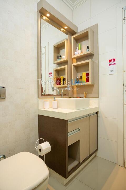 Casa para aluguel de temporada em Bombinhas (Praia de Zimbros)