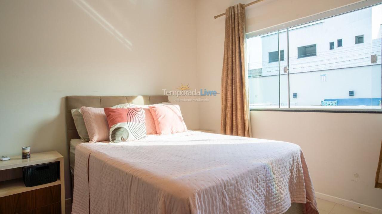 Casa para aluguel de temporada em Bombinhas (Praia de Zimbros)