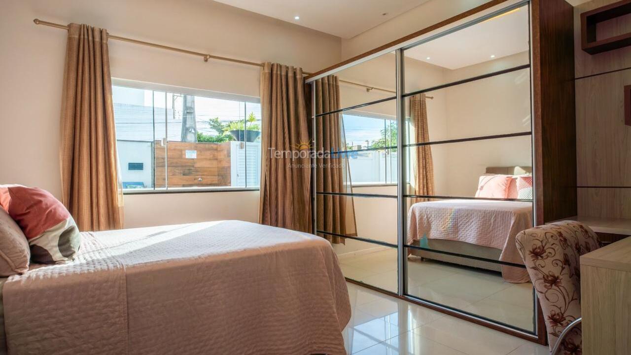 Casa para aluguel de temporada em Bombinhas (Praia de Zimbros)