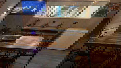 Casa de lujo con 4 suites en Arraial con bañera.