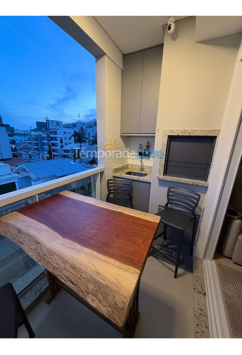 Apartment for vacation rental in Governador Celso Ramos (Praia de Palmas)