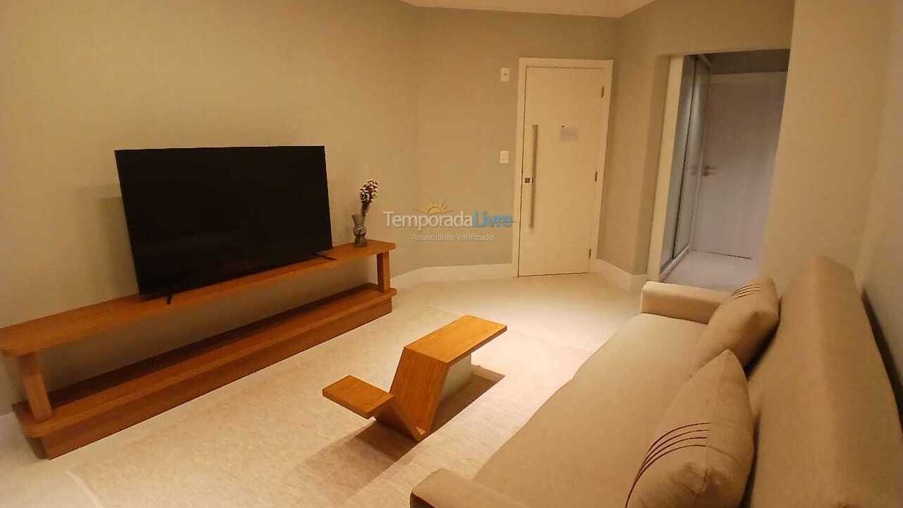 Apartamento para aluguel de temporada em Itapema (Meia Praia)