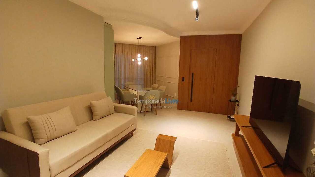 Apartamento para aluguel de temporada em Itapema (Meia Praia)