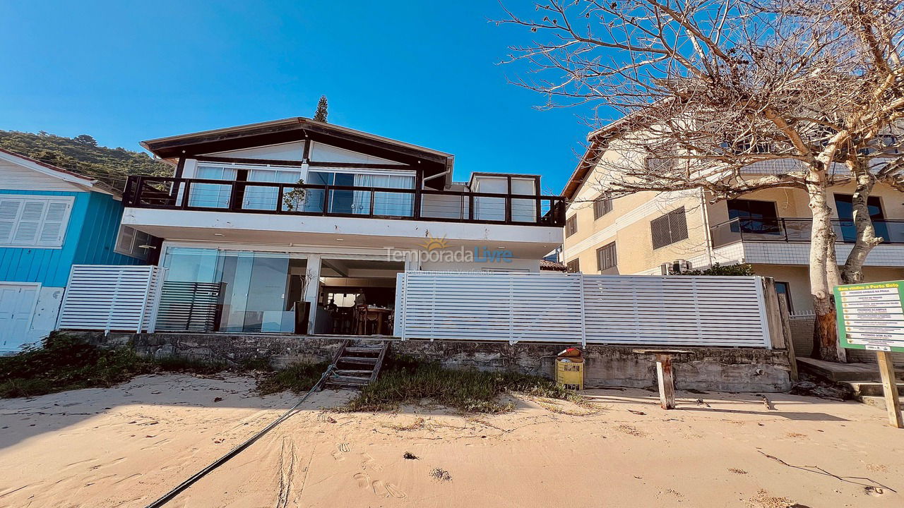 Casa para alquiler de vacaciones em Porto Belo (Araca)