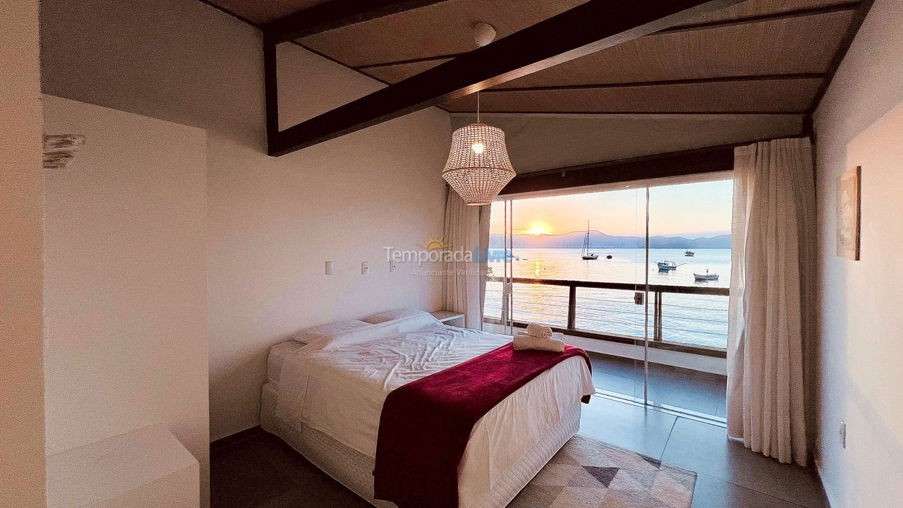 Casa para alquiler de vacaciones em Porto Belo (Araca)