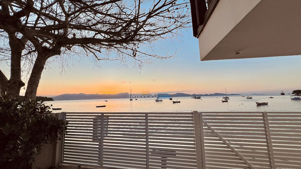 Casa para alquiler de vacaciones em Porto Belo (Araca)