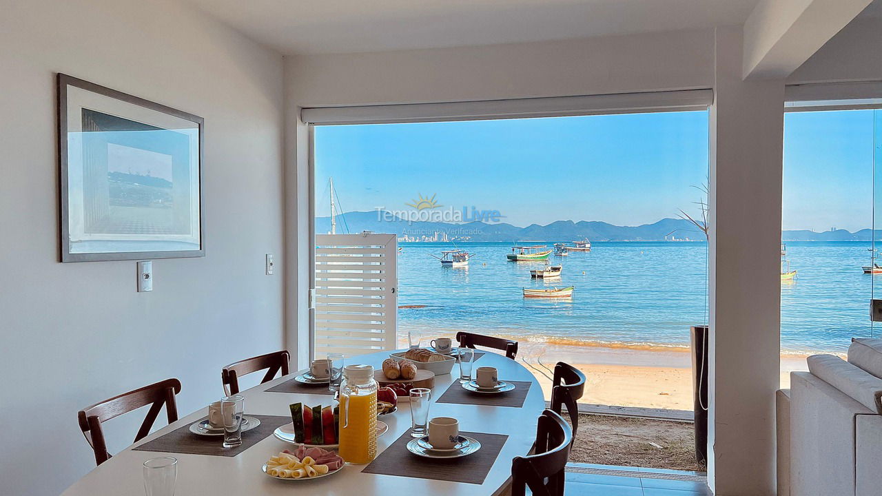 Casa para alquiler de vacaciones em Porto Belo (Araca)