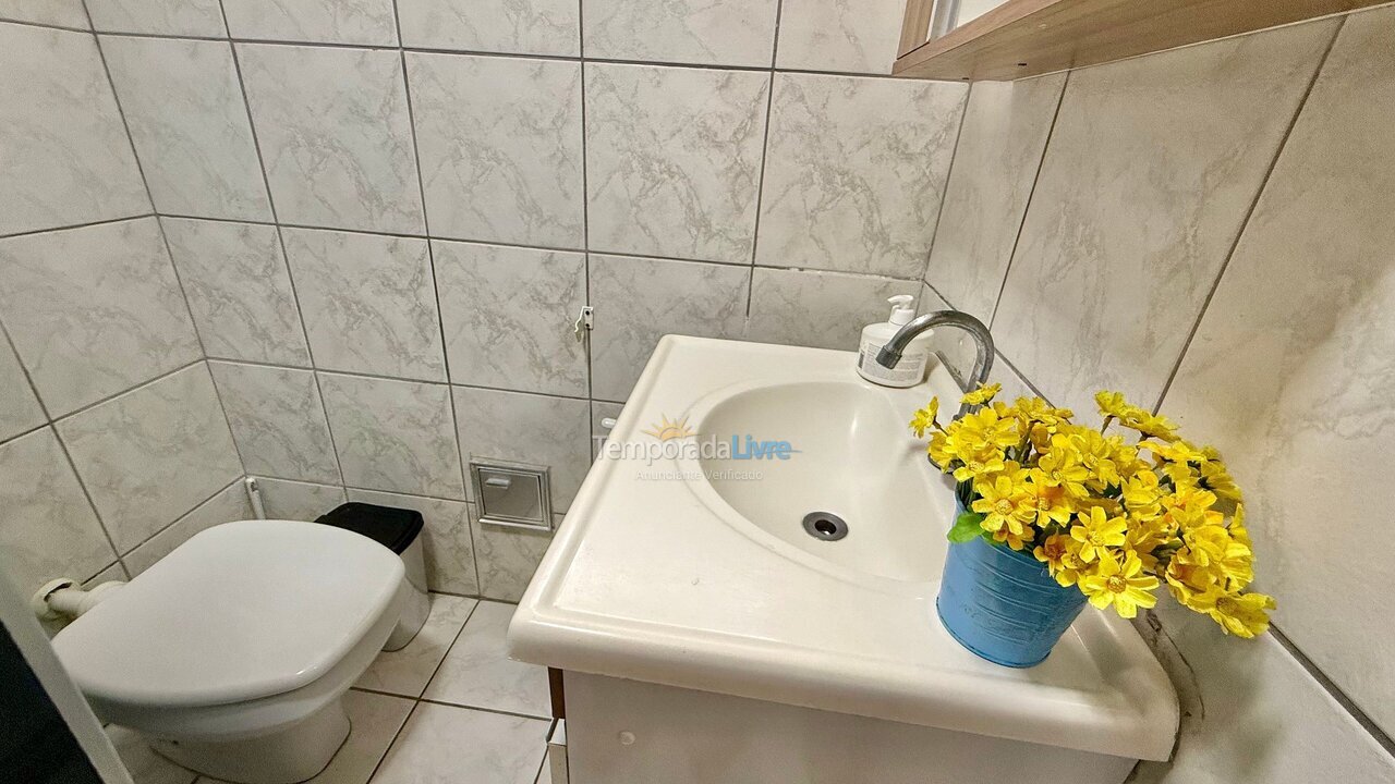 Apartamento para aluguel de temporada em Praia Grande (Vila Guilhermina)