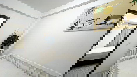 Apartment with 1 bedroom in the center of Bombinhas