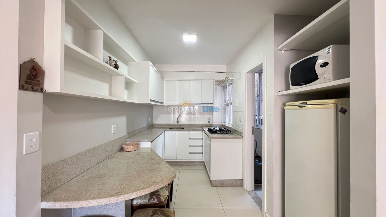 Apartment for vacation rental in Bombinhas (Praia de Bombinhas)