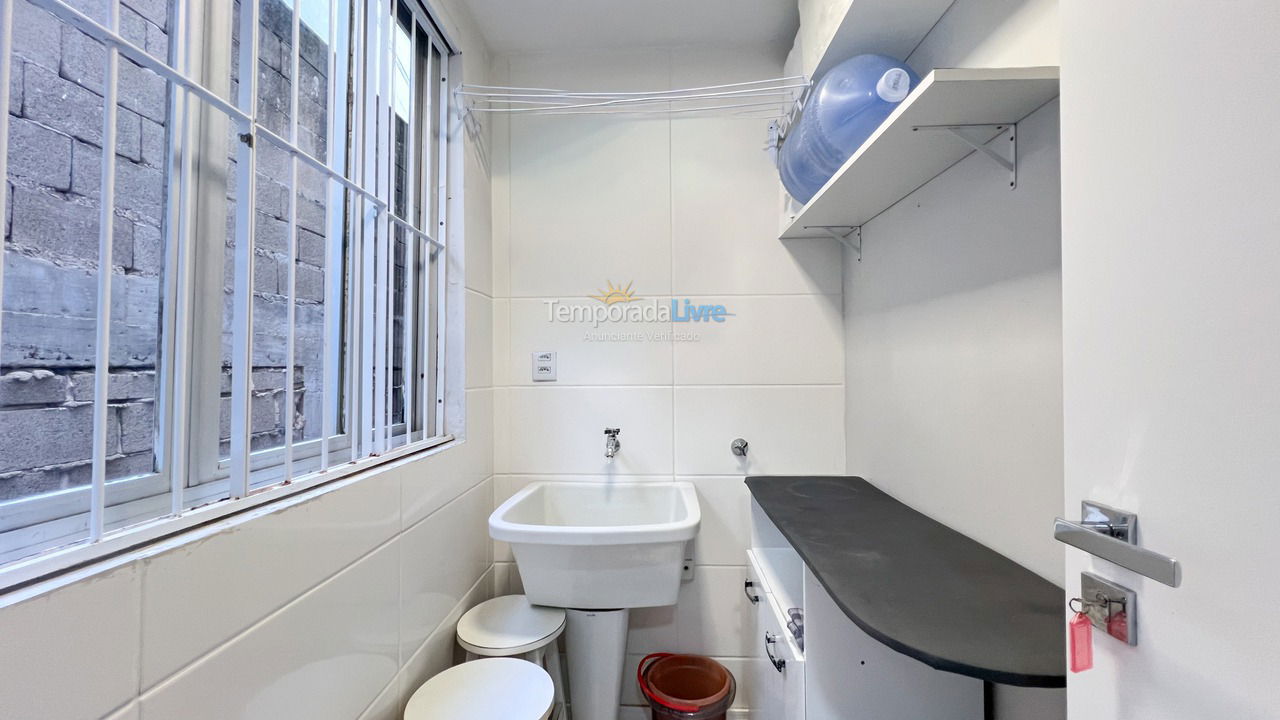 Apartment for vacation rental in Bombinhas (Praia de Bombinhas)