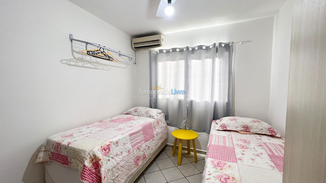 Apartment for vacation rental in Bombinhas (Praia de Bombinhas)