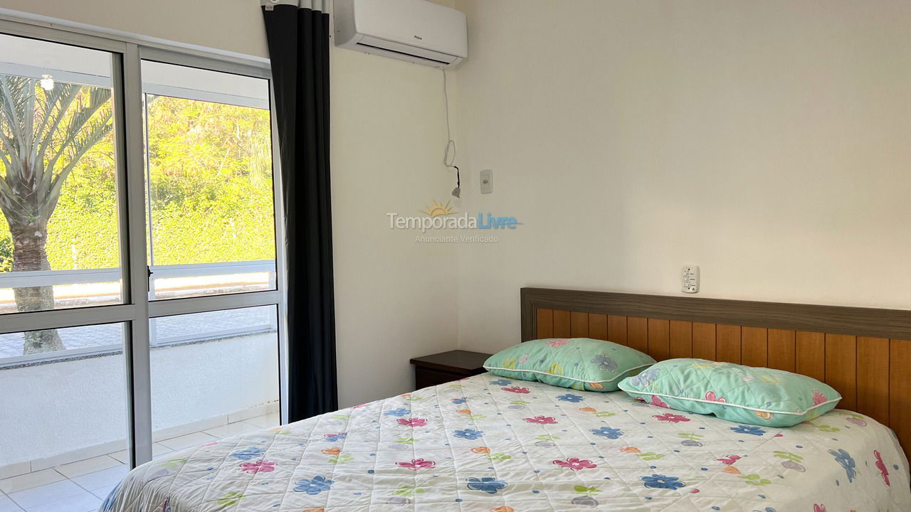 Apartment for vacation rental in Bombinhas (Praia de Bombinhas)