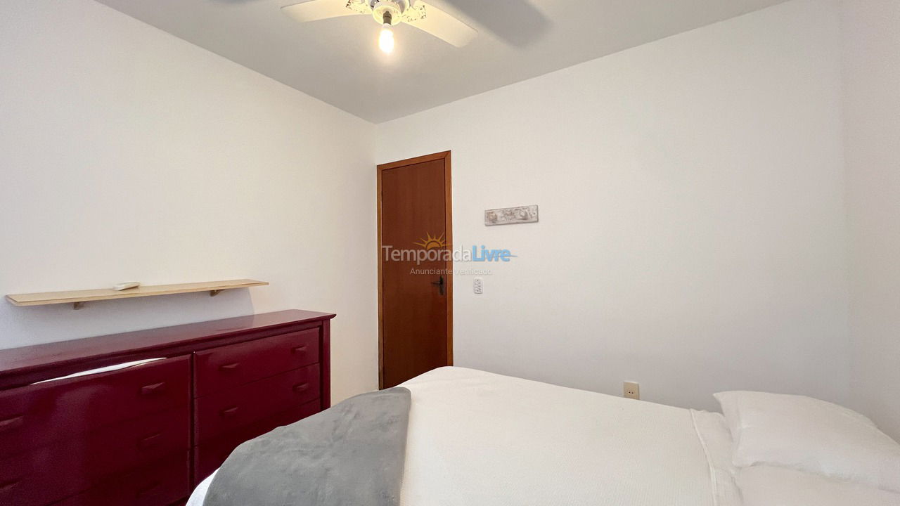 Apartment for vacation rental in Bombinhas (Praia de Bombinhas)