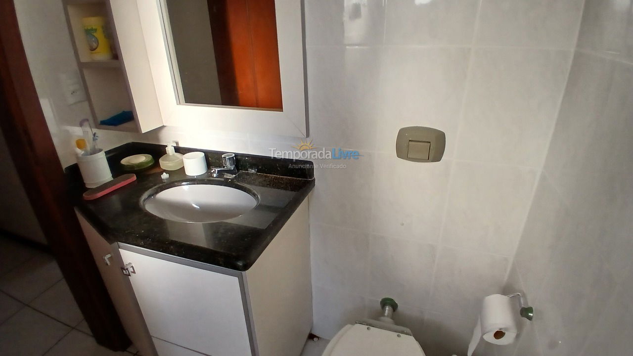 Apartamento para aluguel de temporada em Itapema (Meia Praia)