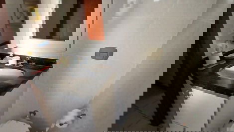 Cobertura lateral para o mar 4 quartos sendo 2 suítes