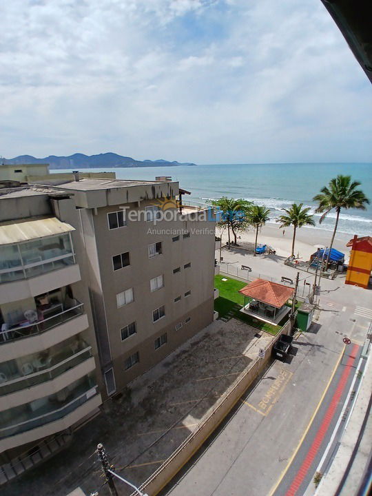 Apartamento para aluguel de temporada em Itapema (Meia Praia)