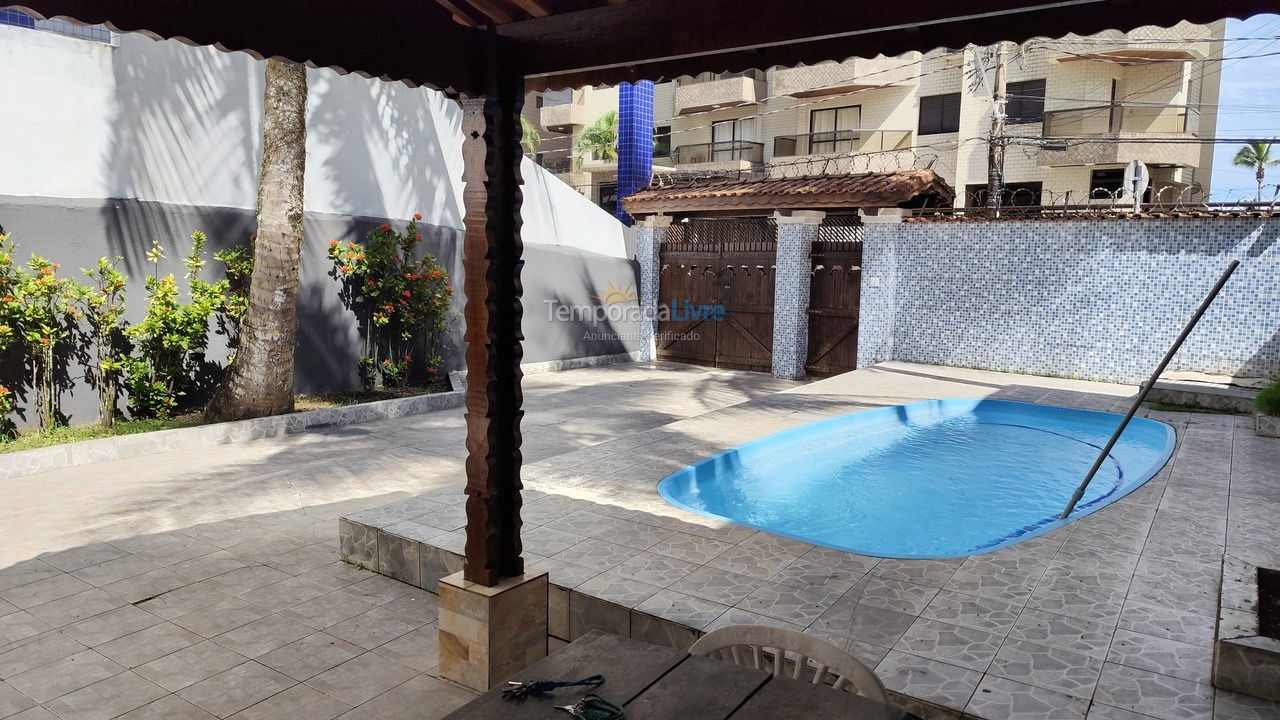 Casa para aluguel de temporada em Praia Grande (Aviação)