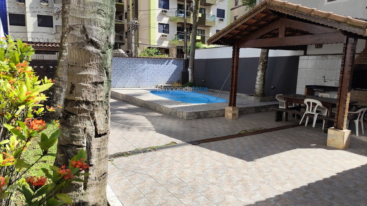 Casa para aluguel de temporada em Praia Grande (Aviação)