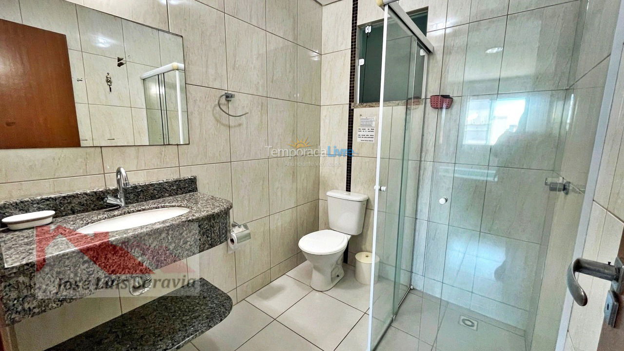 Apartamento para alquiler de vacaciones em Bombinhas (Praia de Bombas)