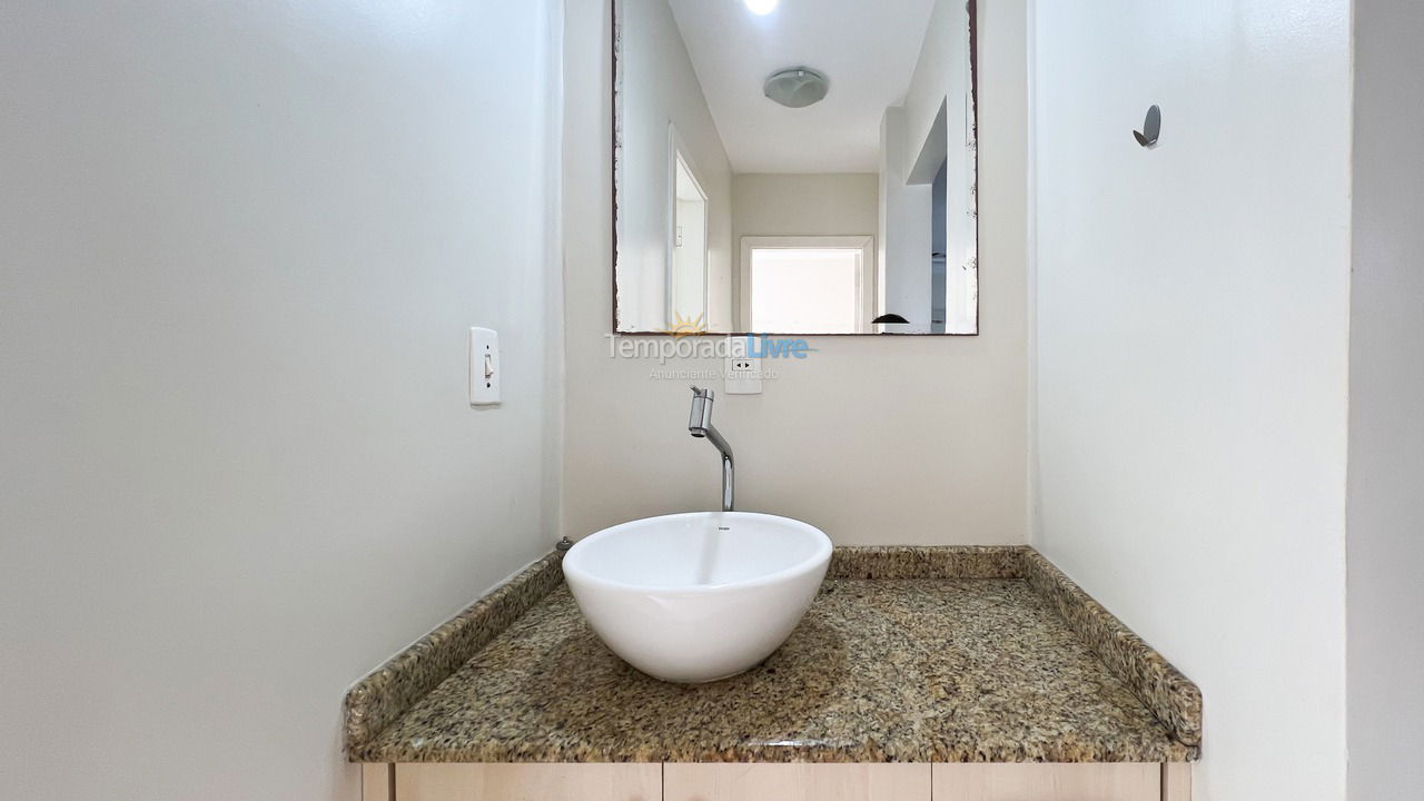 Apartment for vacation rental in Bombinhas (Praia de Bombinhas)