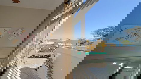 Apartment on the beachfront in Bombinhas