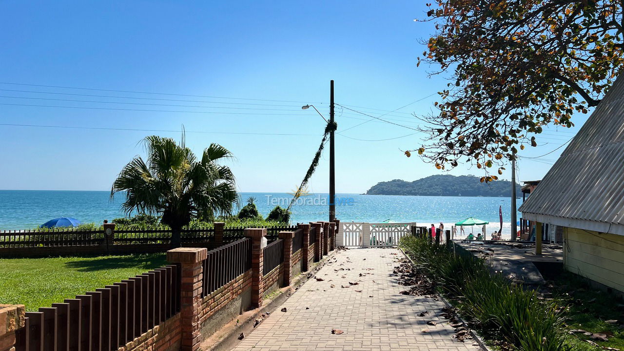 Apartment for vacation rental in Bombinhas (Praia de Bombinhas)