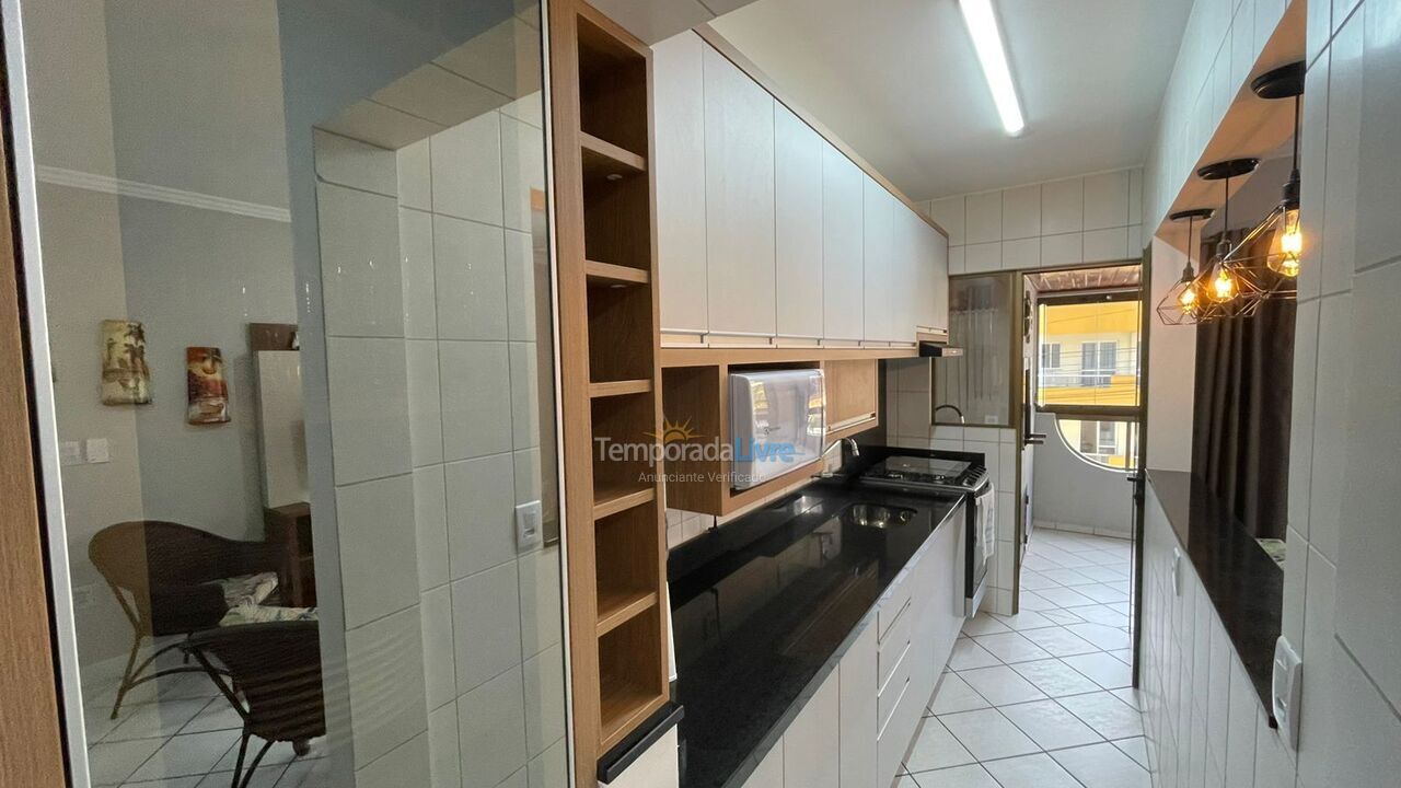 Apartamento para aluguel de temporada em Bombinhas (Centro de Bombinhas)