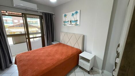 Apartamento aconchegante com 03 dormitórios no Centro de Bombinhas!