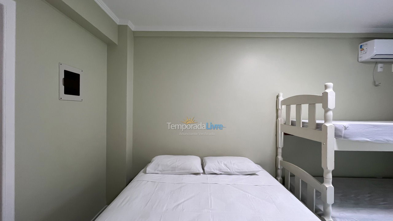 Apartamento para aluguel de temporada em Bombinhas (Praia de Bombinhas)