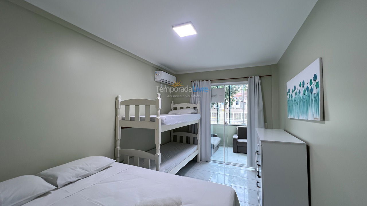 Apartamento para aluguel de temporada em Bombinhas (Praia de Bombinhas)