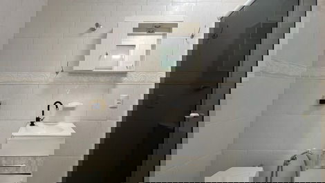 Apartamento com 2 dormitórios Rua Pirajica na praia de Bombinhas