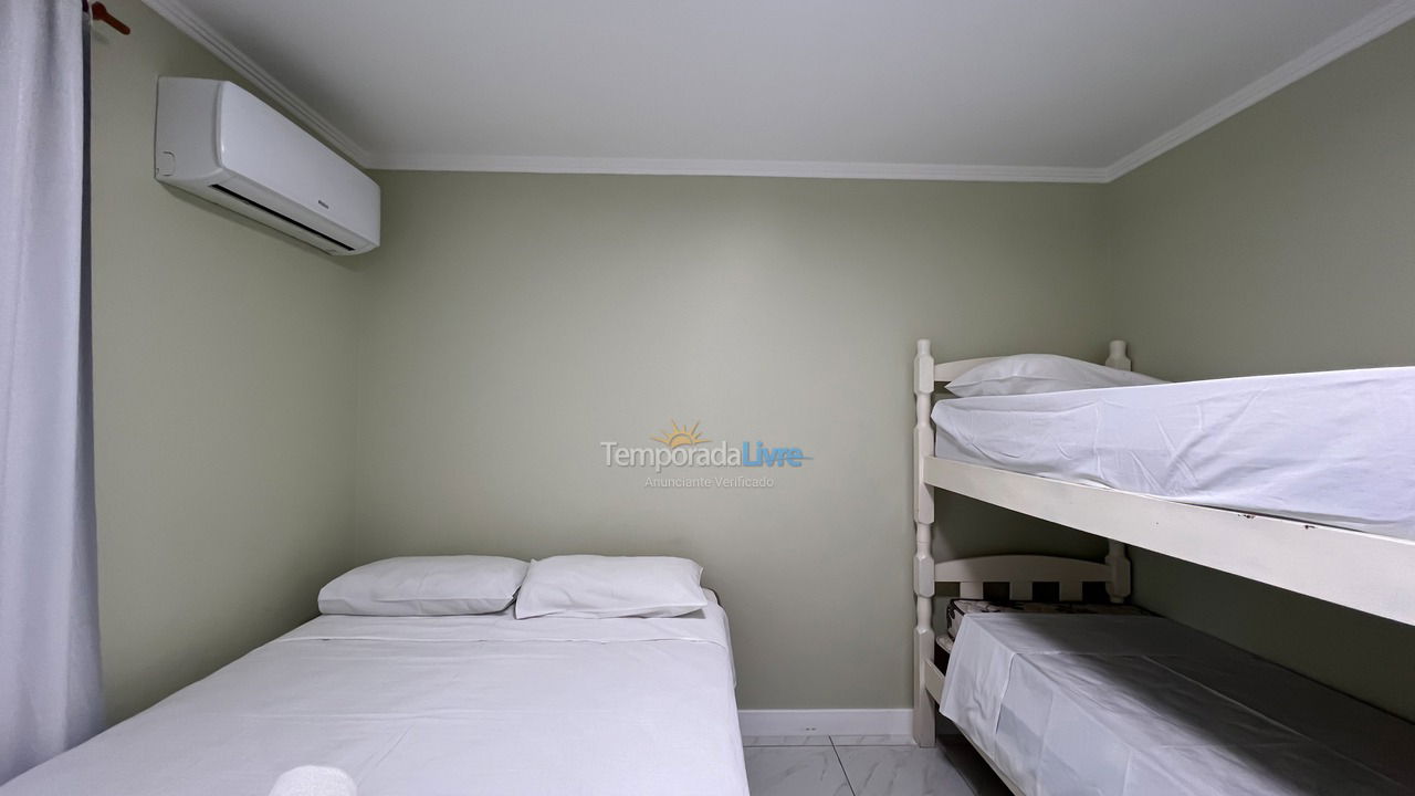 Apartamento para aluguel de temporada em Bombinhas (Praia de Bombinhas)